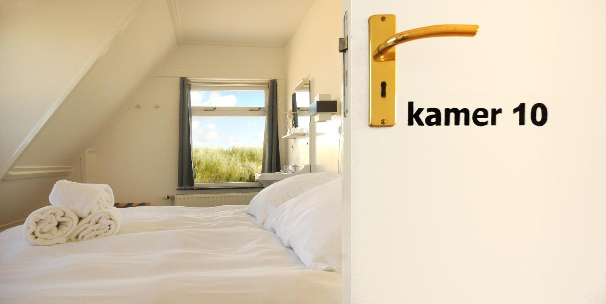 Strandhotel Terschelling B&B Formerum Eksteriør bilde